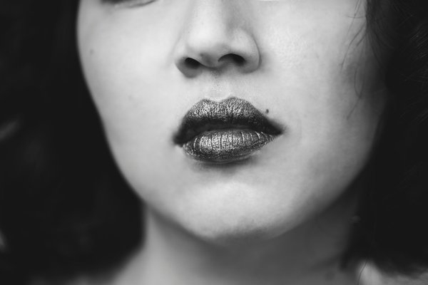  lips,woman,makeup,lipstick,cosmetics, black  white