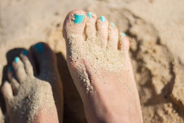 beach,sea,woman,beach,girl,hand,beauty,skin,girl,sand,foot,toes,beach,nail polish,giglio,italy,turquoise,sunny,pedicure,painted,toenail