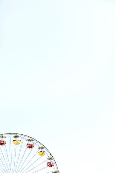 green,plant,texture,ad,city,urban,urban,architecture,building,minimal,minimalism,minimalist,sky,ferris wheel,negative space,wallpaper,iphone wallpapers,iphone backgrounds,lock screen background,wheel