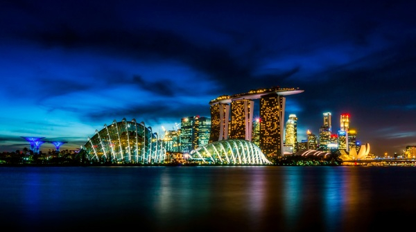 architecture,asia,bay,bridge,buildings,business,city,cityscape,clouds,downtown,dusk,evening,financial,glow,harbor,hotel,illuminated,landmark,lights,Marina Bay Sands,modern,night,outdoors,panorama,reflection,river,singapore,sky,skyline,skyscrapers,sunset,tourism,tower,travel,urban,water,waterfront,Free Stock Photo
