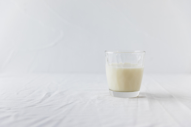 milk,white,glass,drink,organic,breakfast,natural,fresh,liquid,concept,calcium,vegetal,milky,lactose