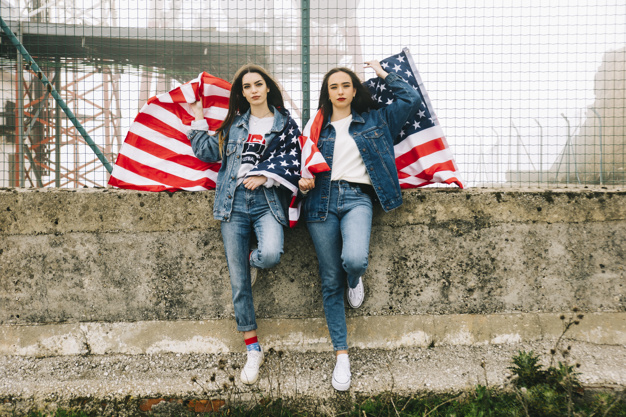 party,city,summer,independence day,cute,celebration,happy,stars,colorful,holiday,event,friends,street,park,flags,usa,traditional,fence,jeans,freedom