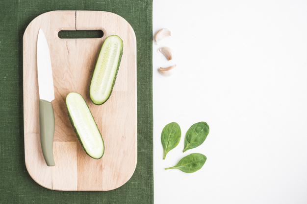 food,space,leaves,white,board,organic,natural,agriculture,healthy,vegetable,clean,life,studio,wooden,diet,nutrition,knife,fresh,herb,garlic
