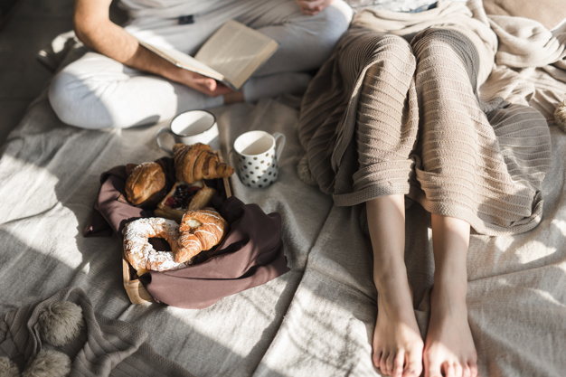 food,coffee,people,book,love,man,bakery,home,human,couple,bread,coffee cup,drink,cup,breakfast,bed,female,together,fresh,snack