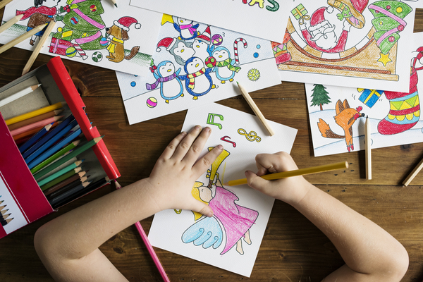 kids,kid,child,children,elementary,little kids,childhood,christmas,holiday,yuletide,workshop,learn,learning,educate,education,drawing,color,coloring,fun,art school,art class,wooden table,drawings,student,activity,activities