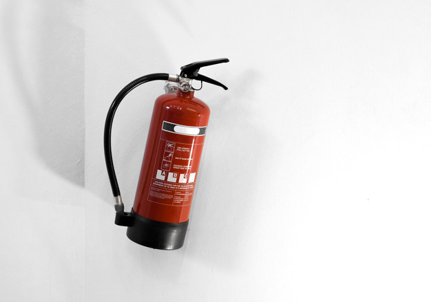 label,design,red,fire,space,wall,white,safety,container,emergency,concrete,protection,fire extinguisher,blank,equipment,rescue,white wall,hose,indoor,hazard