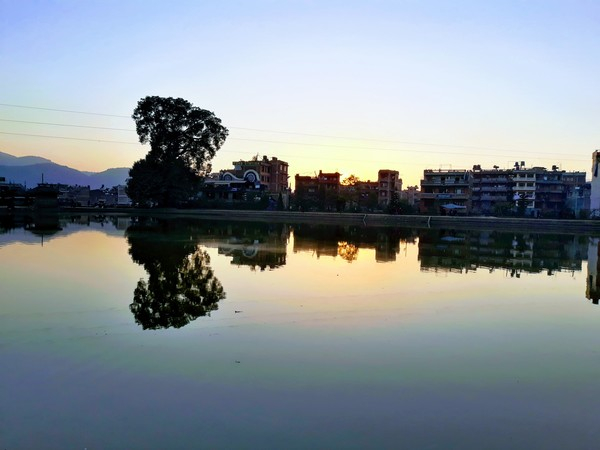 kamalbinayak,bhaktapur,nepal,water,reflection,shoreline,buildings
