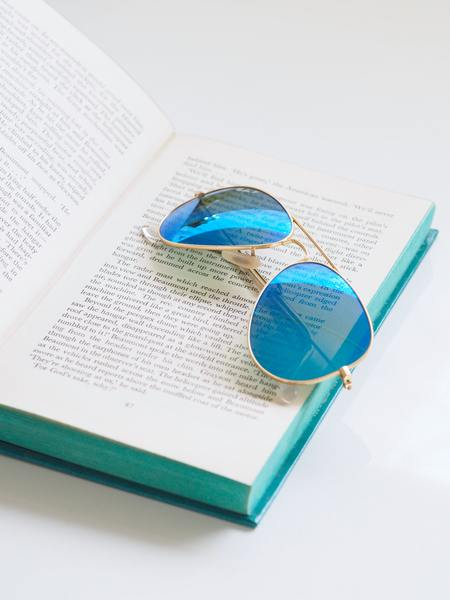 blue,sunglasses,book,open book,read,write,literature,white,background,mobile wallpaper