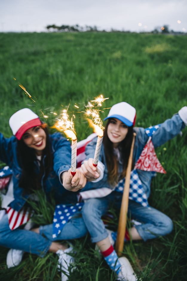 party,summer,green,independence day,flag,cute,grass,celebration,fireworks,happy,colorful,holiday,clothes,friends,park,fun,vacation,usa,freedom,female