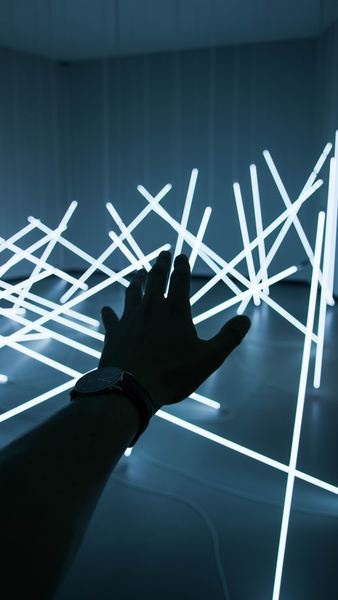 abstract,fondationlouisvuitton,louisvuitton,write,neon,sign,image,minimal,light,hand,light,silhouette,reach,blue,glow,watch,line,neon,shadow,photo,explore,creative commons images