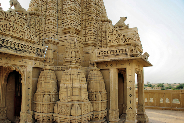 cc0,c1,india,jaisalmer,temple,jain,religion,architecture,columns,sculptures,free photos,royalty free
