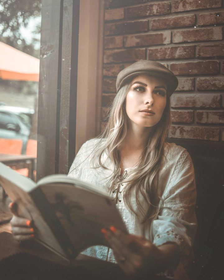 Closeup Woman Hand Holding Book Read Stock Photo 645577522 | Shutterstock