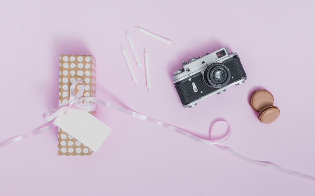 lay,gifting,composition,objects,giving,flat lay,concept,top view,top,beautiful,view,decorative,flat,present,celebration,tag,box,camera,gift,label,birthday,ribbon