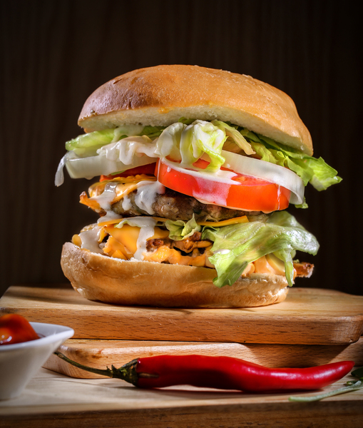 beef,bread,buns,burger,cheese,cheeseburger,close-up,delicious,dinner,fast food,food,food photography,lettuce,lunch,mayonnaise,meal,meat,onion,snack,tasty,tomato,yummy