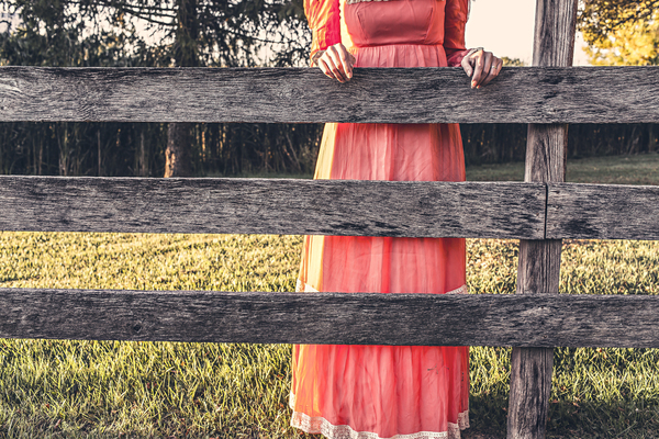 girl,woman,pink,dress,wood,fence,country,grass,field
