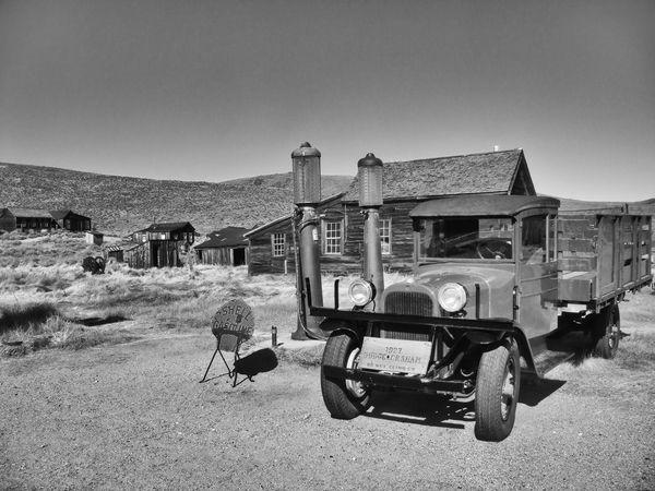 cc0,c1,retro,ghost town,auto,truck,old,america,vintage,antique,nostalgia,free photos,royalty free