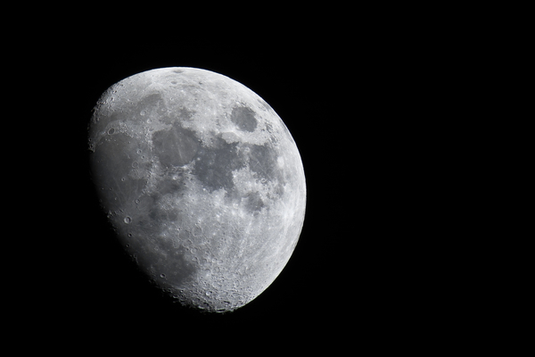 cc0,c4,moon,telephoto lens,crater,free photos,royalty free