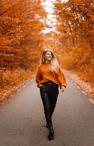 model,woman,female,herbst,autumn,orange,vog,woman,girl,woman,female,path,road,street,forest,woodland,leaf,leaves,outdoors,nature,fashion,free images