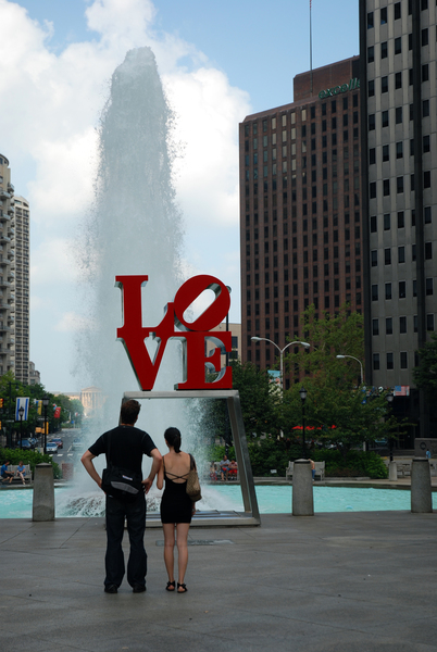 philadelphia,city,water fountain,fountain,energy,force,romance,love,people,relationship,couple