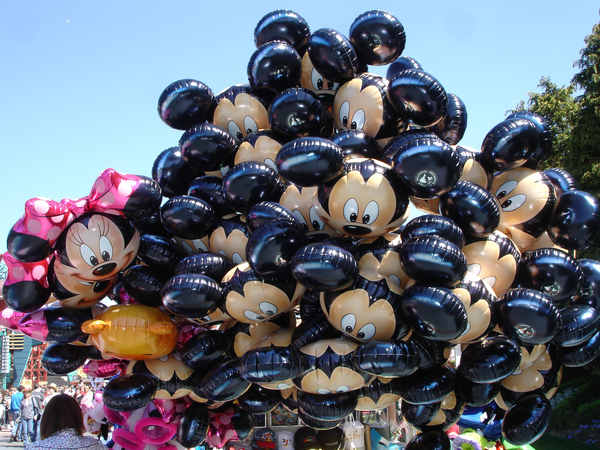 cc0,c1,disneyland,paris,theme,balloons,mickey mouse,free photos,royalty free