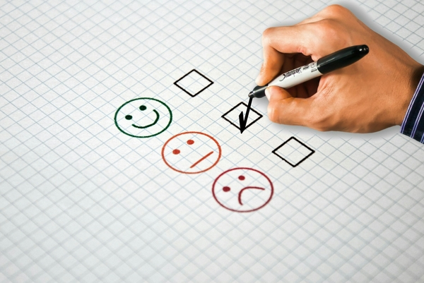 feedback,survey,questionnaire,nps,satisfaction,customer,face,happy,poll,check,rating,choice,marketing,alternative,experience,fail,mood,multiple,negative,neutral,opinion,paper,pen,positive,product,quality,range,rank,research,review,sad