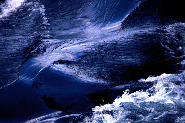 blue,abstract,wave,wavy,art,artwork,arts,sea,ocean,waves,water