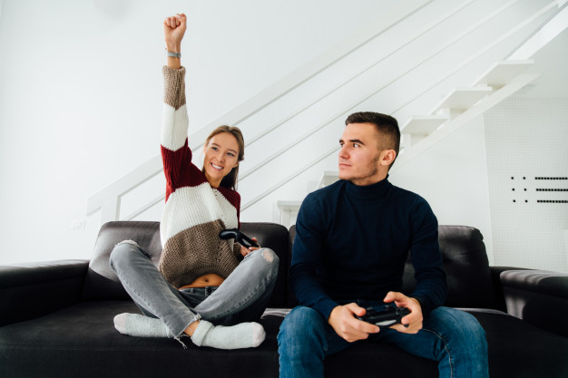 people,technology,house,computer,man,home,happy,game,couple,friends,success,winner,fun,games,play,celebrate,fist,female,together,victory