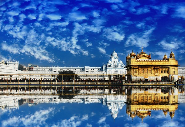 architecture,building,castle,daylight,Golden Temple,india,Indian monument,landmark,reflection,river,sky,water,Free Stock Photo