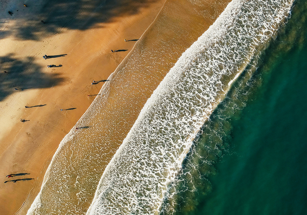 aerial shot,beach,bird&#39;s eye view,daylight,from above,nature,ocean,outdoors,sand,sea,sea foam,seascape,seashore,shore,water,waves,Free Stock Photo