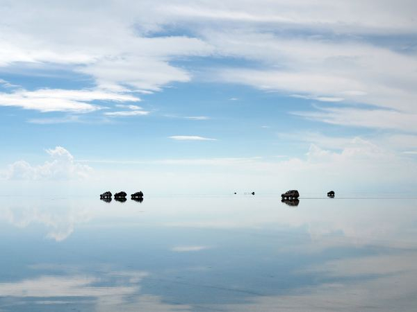 reflection,lake,forest,color,blue,light,bolivium,travel,desert,water,car,sky,reflection,blue,cloud,still,free stock photos