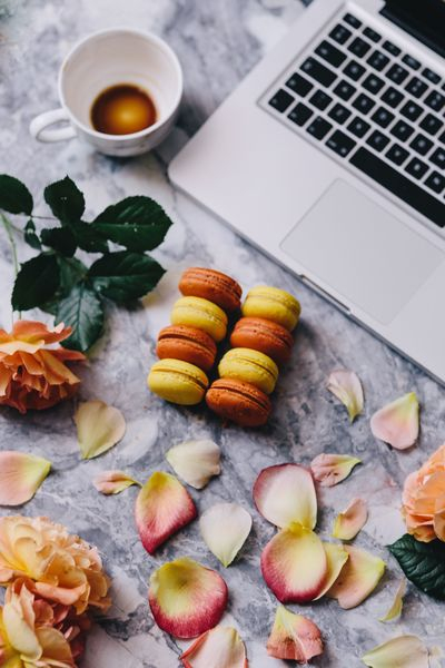 roses,workspace,workplace,computer,yellow,macbook,desk,laptop,sweet,cookie,candy,above,colorfull,orange,dessert,petals,flat,macaron,marble,marble table,macaroon,french macaroons,marble backgound,rose petals