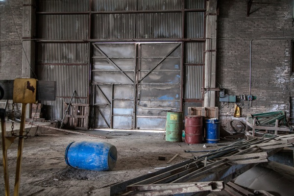warehouse,steel,metal,dirty,construction,building
