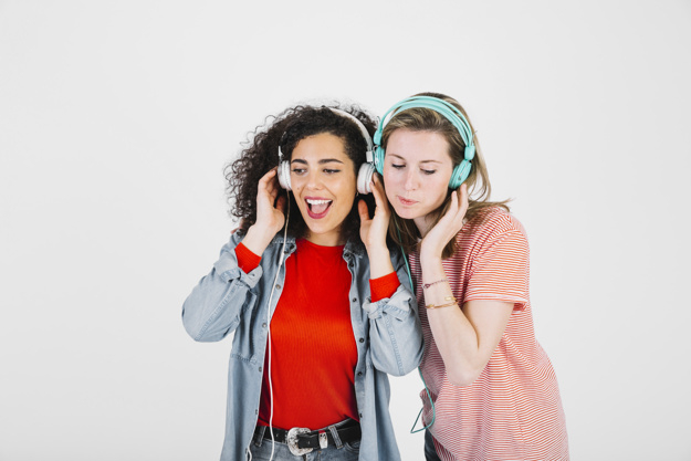 music,people,technology,cute,happy,white,friends,energy,modern,fun,headphones,studio,friendship,relax,together,young,audio,gadget,device,lifestyle