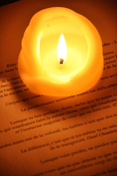 cc0,c1,candle,glow,flame,writing,text,word,read,spiritual,saying,yellow,free photos,royalty free