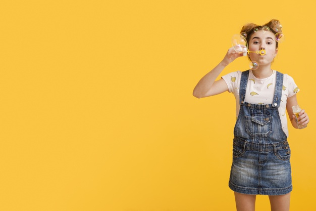 yellow day,high angle,copy space,pose,high,indoor,showroom,copy,pretty,angle,horizontal,teen,day,beautiful,happiness,young,youth,studio,model,bubbles,teenager,yellow,space,girl