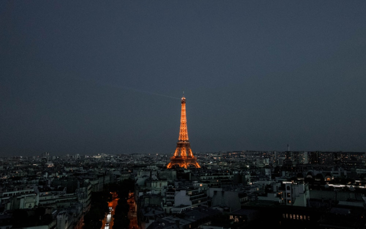 Free: Illuminated Eiffel Tower - nohat.cc