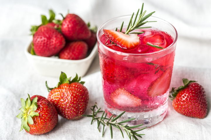 Organic Strawberry Fruit Infused Water