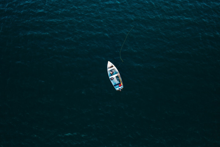 aerial photography,aerial shot,bird&#39;s eye view,boat,drone photography,drone shot,fishing boat,high angle shot,ocean,sea,top view,transportation system,water,watercraft