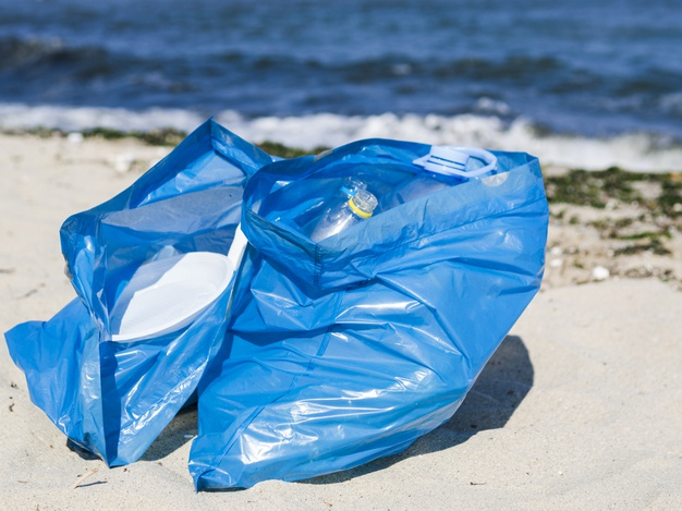 Free litter bags provided at area beaches