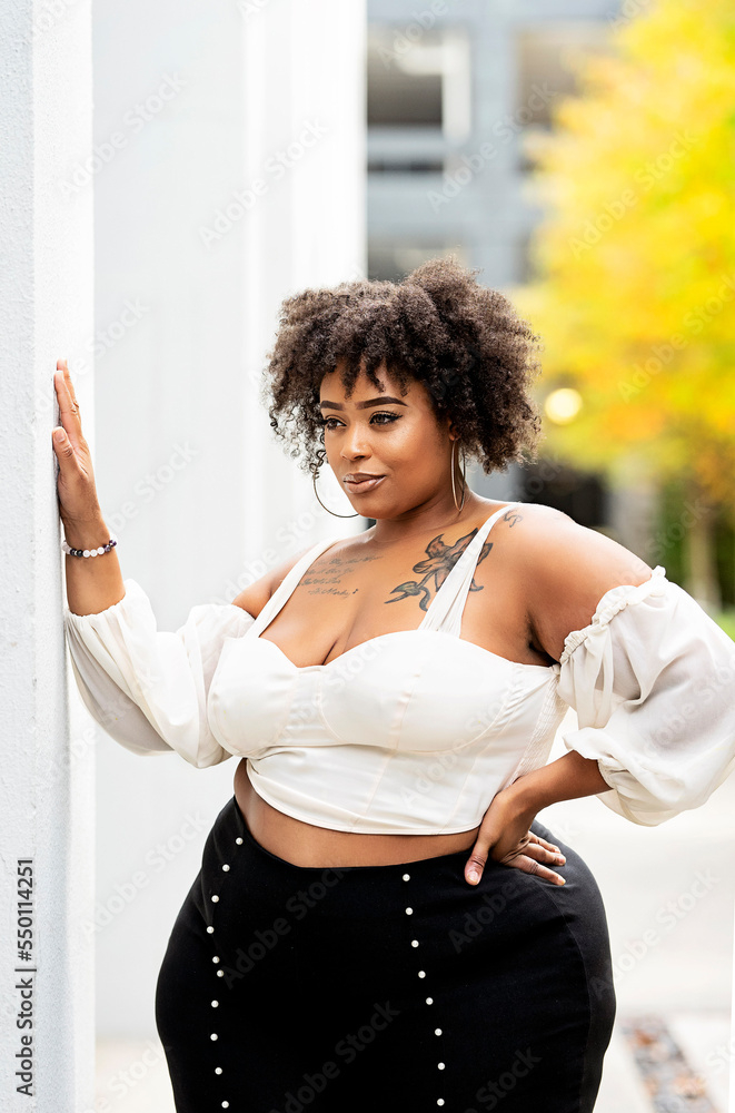 curvy,black woman,black,woman,outside,fall,winter,cold,leaf,stair,fashion,style,curly hair,city,tree,lifestyle,downtown,atlanta,georgia,nature,outdoors,model,park,people,person,hair,adobestock
