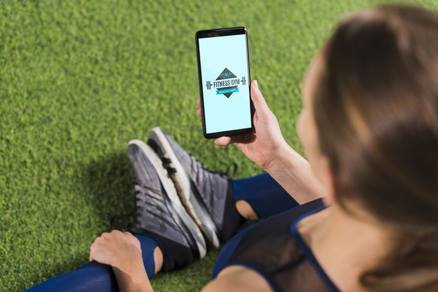 using,sporty,mock,athletic,showroom,showcase,blurred,sit,athlete,fit,up,lifestyle,device,sitting,workout,application,female,screen,display,runner,training,exercise,healthy,app,modern,body,running,mock up,run,smartphone,women,sports,gym,health,fitness,sport,woman,template,technology,mockup