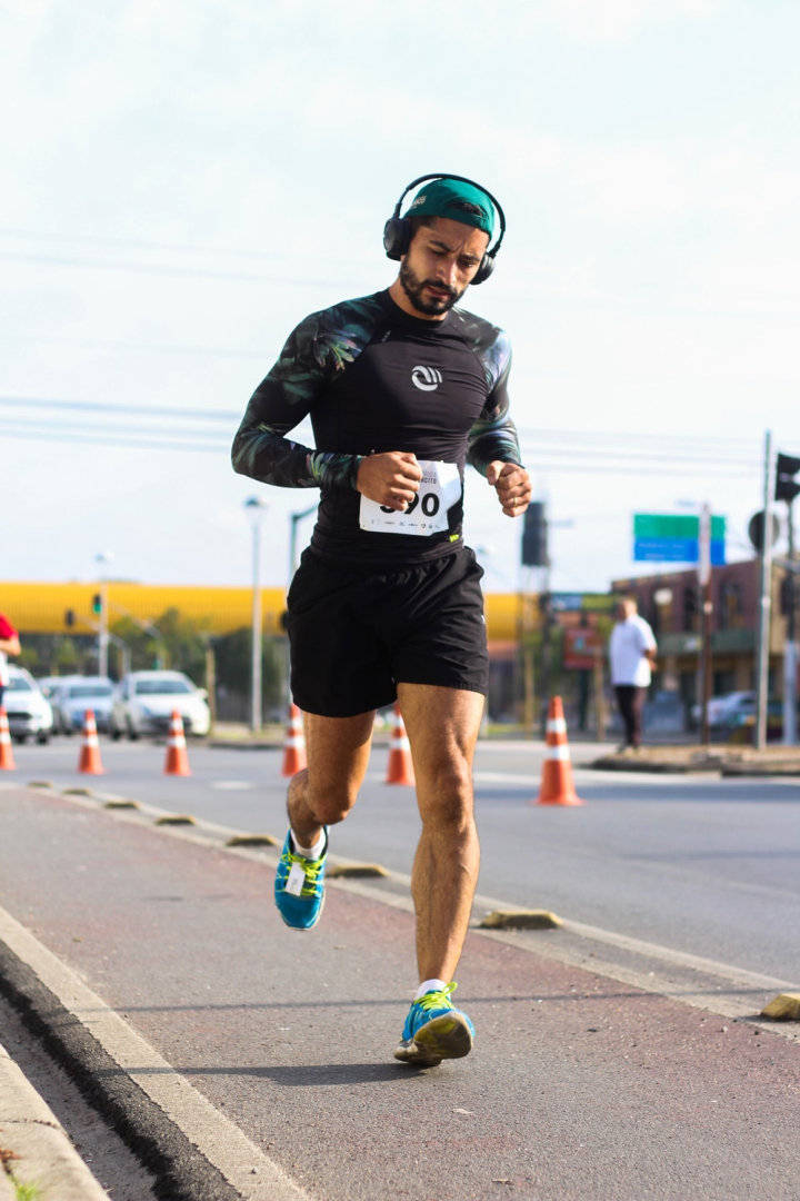 action,action energy,athlete,competition,fitness,jogger,man,marathon,motion,race (competition),recreation,road,runner