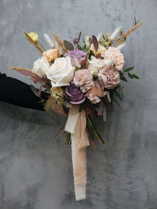 flower,plant,branch,petal,twig,dress,artificial flower,flower arranging,wedding ceremony supply,rose,pexels