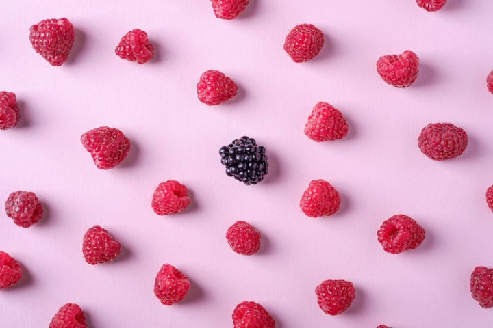 berries,blackberry,colour,delicious,edible,epicure,flatlay,food,food flatlay,fruit,fruits,healthy,nutritious,raspberries,tasty,texture,yummy