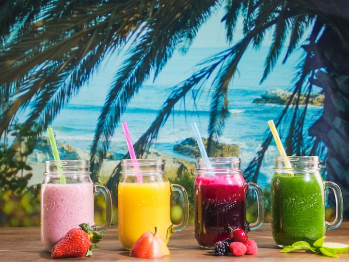 beach,berries,cocktail,cold drink,colorful,delicious,exotic,fresh,fruit,glass,good vibes,healthy,refreshing,shake,smoothie,straw,summer,tasty,tropical,vacation