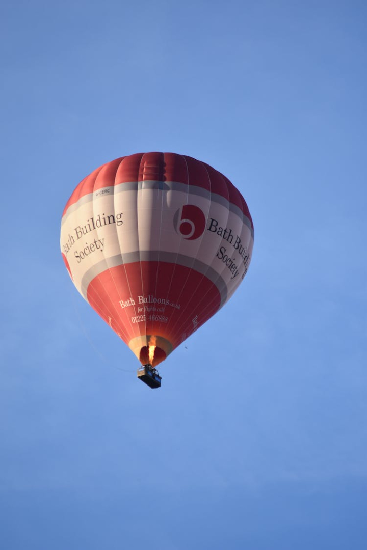 aircraft,flying,hot air balloon,sky,transportation,vertical shot