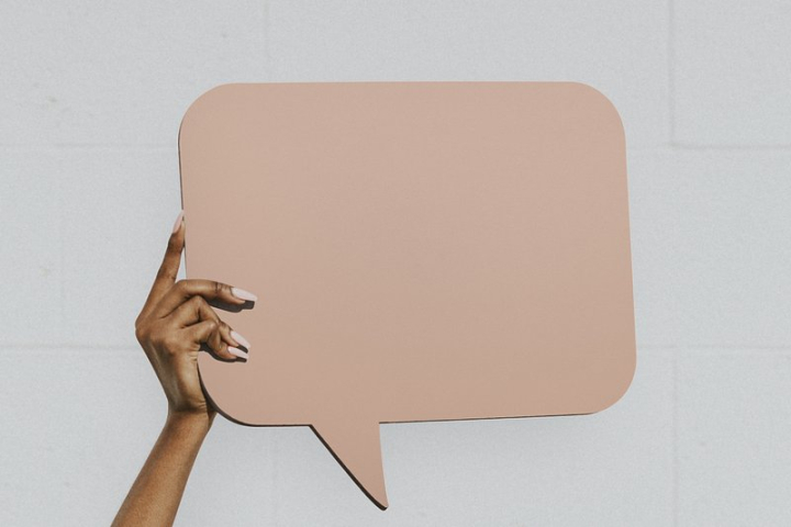 talk,announcement,mockup,black woman,chat,african american,discussion,speak,speech,comment,write,african woman,rawpixel