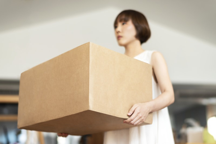 box,moving,carrying box,carton,moving house,asian box,move home,new apartment,living home,new house,dining,room boxes,rawpixel
