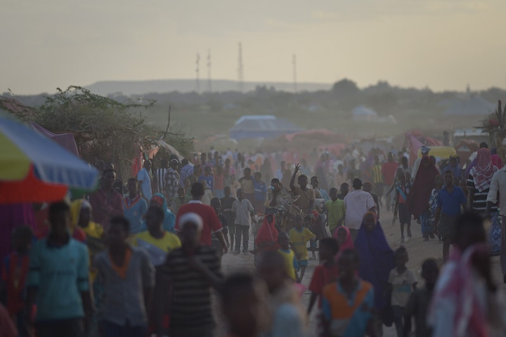 refugee,pollution,africa,somalia,smog,africa child,refugee camp,africa people,idp,somalia refugee,somali refugee,crowded people,rawpixel