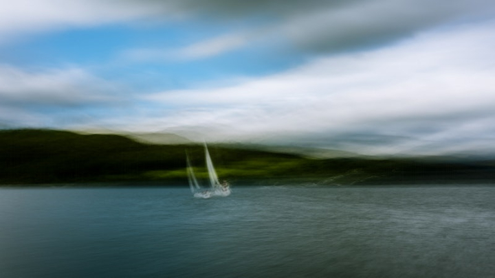 sailboat,blurry,boat sea,summer,wallpaper,windy,nature,desktop wallpaper,boat wallpaper,wallpaper natural,blurry background,shoreline,rawpixel